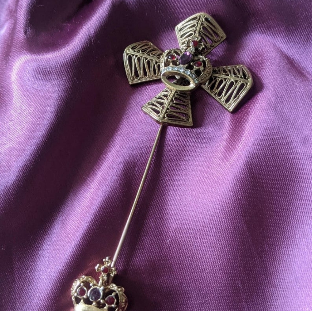 50s Vintage Royal Crowns Large Statement Brooch